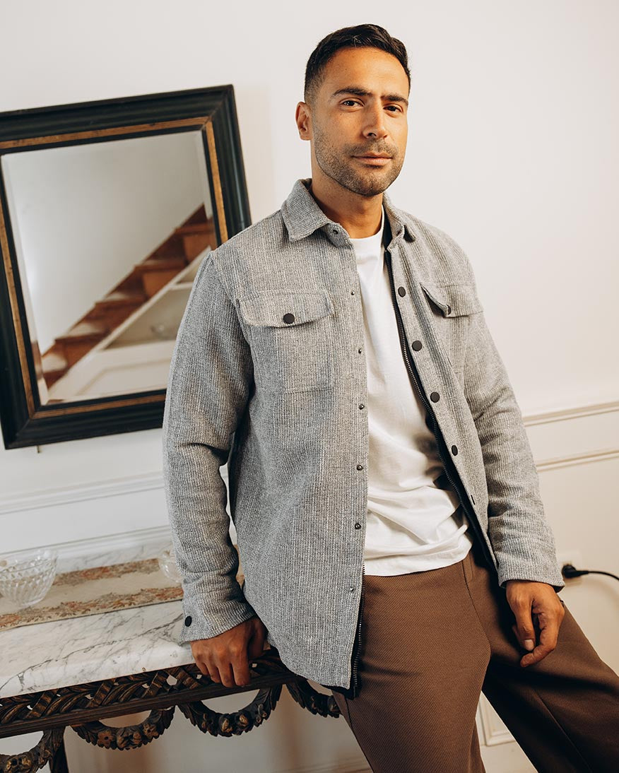 جاكيت بأزرار