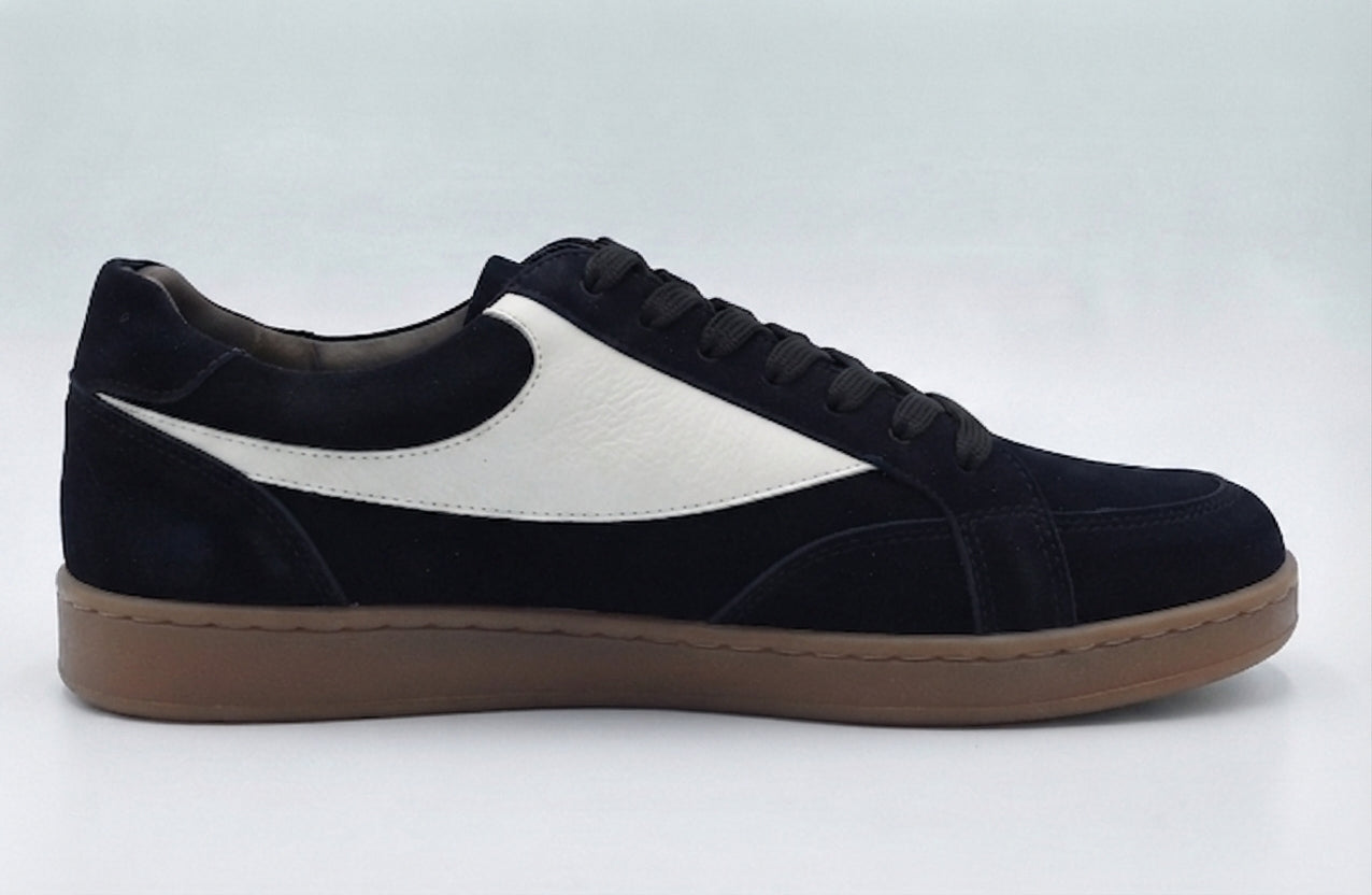 Men Flat Sneaker AD1