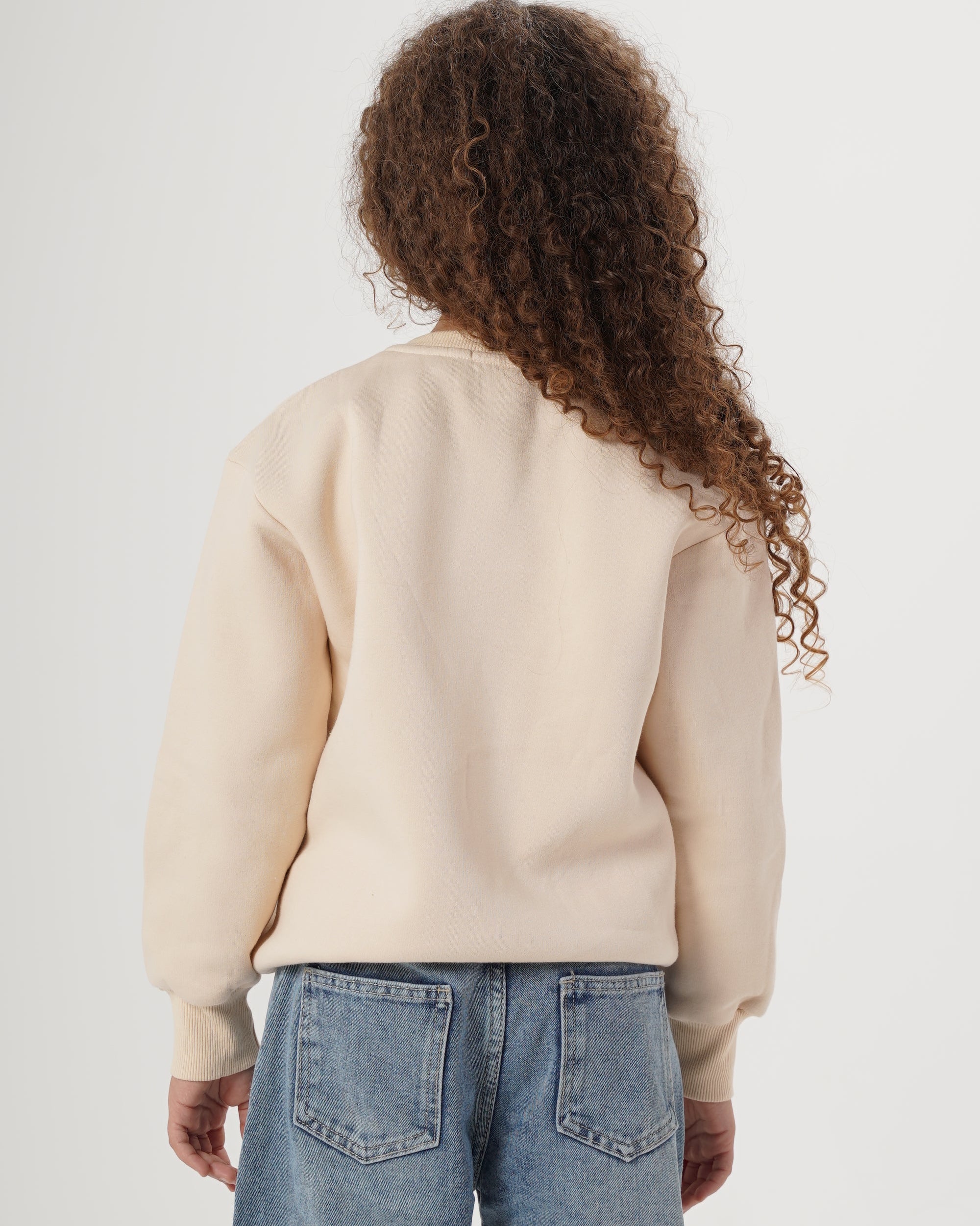 سويت شيرت بناتي برقبة دائرية بطبعة 80