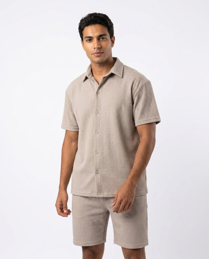 Men Jaqured Plain Short