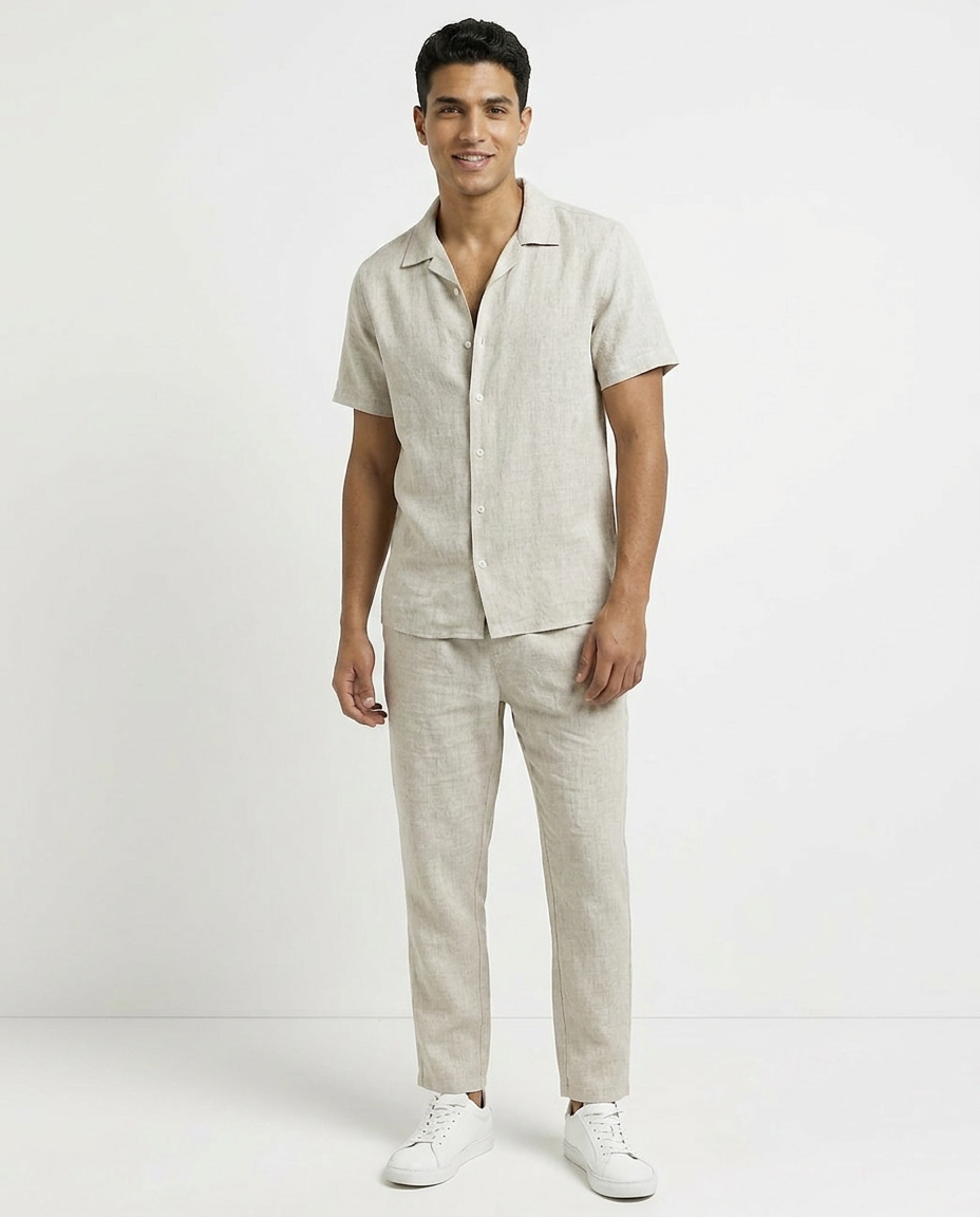 MEN CASUAL HALF SLEEVES SHIRT SMART FIT