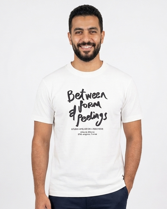 Men Printed Between Half Sleeves T-shirt